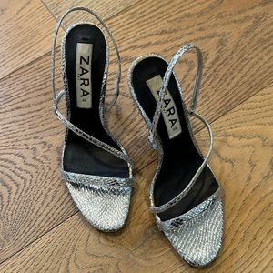 Zara Heels - silver - snake optic - size: 38
